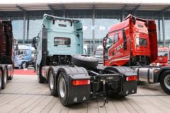 一汽解放 J6V重卡 精英版 520马力 6X4 AMT自动档危险品牵引车(液缓)(CA4250P66K25T1E6Z) 一汽解放 J6V重卡 精英版 520马力 6X4 AMT自动档危险品牵引车(液缓)(CA4250P66K25T1E6Z)