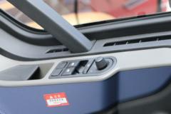 一汽解放 J6V重卡 精英版 520马力 6X4 AMT自动档危险品牵引车(液缓)(CA4250P66K25T1E6Z) 一汽解放 J6V重卡 精英版 520马力 6X4 AMT自动档危险品牵引车(液缓)(CA4250P66K25T1E6Z)