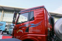 青岛解放悍V 460马力 LNG车辆 新车到店欢迎朋友们到店选购