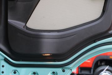 �ൺ��� JH6�ؿ� ׿Խ�� 260���� 6X2 9.5��LNG��ʽ�ػ���ͼƬ