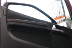 青岛解放 解放JK6 260马力 4X2 CNG 轿运车