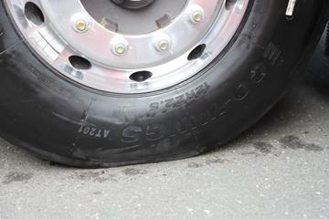 һ����� J6E�ؿ� 580���� 6X4 AMT�Զ���ǣ����(CA4250P66K25T1E6)ͼƬ