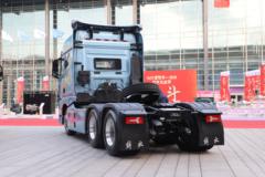 青岛解放 鹰途 头等舱 620马力 6X4 AMT自动档牵引车(带液缓)(CA4257P35K18T1E6A80)