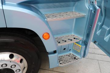 �ൺ��� ӥ; ͷ�Ȳ� 620���� 6X4 AMT�Զ���ǣ����(��Һ��)(CA4257P35K18T1E6A80)ͼƬ