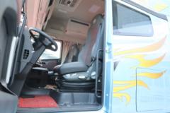 青岛解放 鹰途 头等舱 620马力 6X4 AMT自动档牵引车(带液缓)(CA4257P35K18T1E6A80)