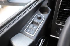 青岛解放 鹰途 头等舱 620马力 6X4 AMT自动档牵引车(带液缓)(CA4257P35K18T1E6A80)