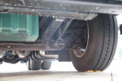 青岛解放 鹰途 头等舱 620马力 6X4 AMT自动档牵引车(带液缓)(CA4257P35K18T1E6A80)