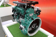 锡柴CA4DB2-18E68 180马力 2.5L 国六 柴油发动机