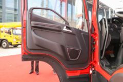 青岛解放 JK6 200马力 4X2 5.75米栏板载货车(CA1120P28K45L5E6A85)