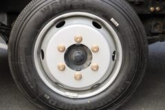 青岛解放 JK6 200马力 4X2 5.75米栏板载货车(CA1120P28K45L5E6A85)