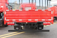 青岛解放 JK6 200马力 4X2 5.75米栏板载货车(CA1120P28K45L5E6A85)