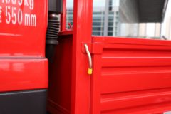 青岛解放 JK6 200马力 4X2 5.75米栏板载货车(CA1120P28K45L5E6A85)