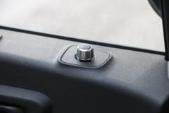 福田 奥铃M卡 2.0L 127马力 CNG 3.94米排半仓栅式小卡