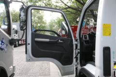 福田 奥铃M卡 158马力 4.2米AMT自动档单排仓栅式小卡