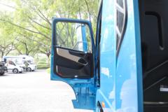 福田 欧曼GTL 星翼版 460马力 6X4 LNG自动档危险品牵引车(BJ4259L6DLL-07)