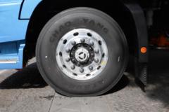 福田 欧曼GTL 星翼版 460马力 6X4 LNG自动档危险品牵引车(BJ4259L6DLL-07)