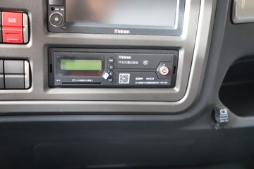 ���� ŷ������ 300���� 4X2 6.8��AMT�Զ�����س�ͼƬ