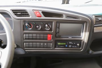 ���� ŷ������ 300���� 4X2 6.8��AMT�Զ�����س�ͼƬ