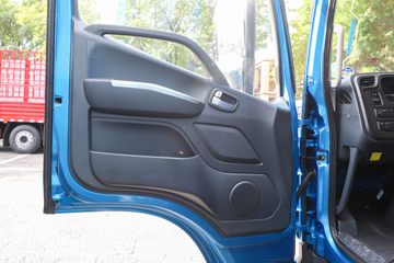 ���� ŷ������ 300���� 4X2 6.8��AMT�Զ�����س�ͼƬ