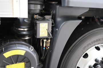 ���� ŷ������ 300���� 4X2 6.8��AMT�Զ�����س�ͼƬ