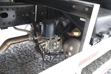 ���� ŷ������ 300���� 4X2 6.8��AMT�Զ�����س�ͼƬ