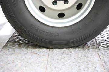 ���� ŷ������ 300���� 4X2 6.8��AMT�Զ�����س�ͼƬ