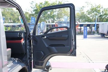 ���� ʱ���캽S1 1.5L 136���� ���� 3.7��AMT�Զ���������ʽС��ͼƬ