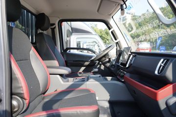 ���� ʱ���캽S1 1.5L 136���� ���� 3.7��AMT�Զ���������ʽС��ͼƬ