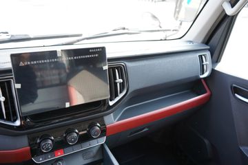 ���� ʱ���캽S1 1.5L 136���� ���� 3.7��AMT�Զ���������ʽС��ͼƬ
