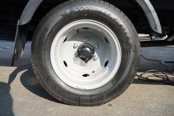 ���� ʱ���캽S1 1.5L 136���� ���� 3.7��AMT�Զ���������ʽС��ͼƬ