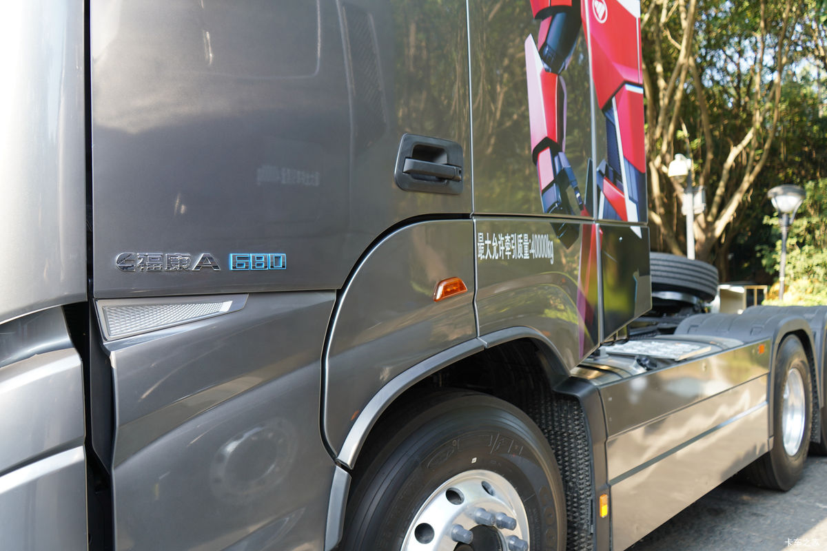 ���� ŷ������ ��Խ�� 680���� 6X4 AMT�Զ���ǣ����(BJ4259Y6DHL-11)���                                                