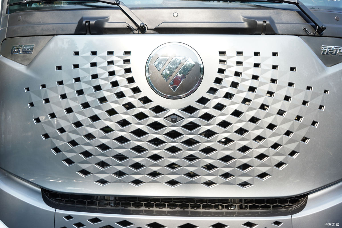 ���� ŷ������ ��Խ�� 680���� 6X4 AMT�Զ���ǣ����(BJ4259Y6DHL-11)���                                                