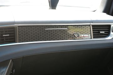 ���� ŷ������ ��Խ�� 680���� 6X4 AMT�Զ���ǣ����ͼƬ