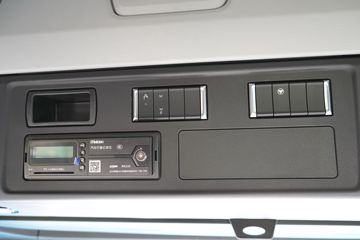 ���� ŷ������ ��Խ�� 680���� 6X4 AMT�Զ���ǣ����ͼƬ