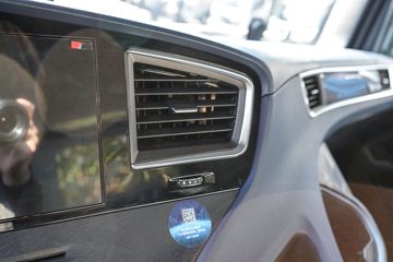 ���� ŷ������ ��Խ�� 680���� 6X4 AMT�Զ���ǣ����ͼƬ