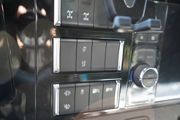 ���� ŷ������ ��Խ�� 680���� 6X4 AMT�Զ���ǣ����ͼƬ