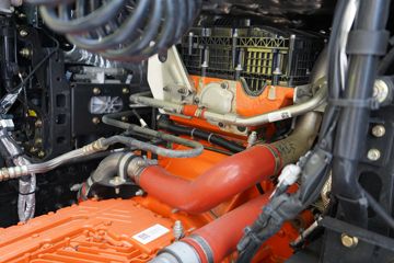 ���� ŷ������ ��Խ�� 680���� 6X4 AMT�Զ���ǣ����ͼƬ