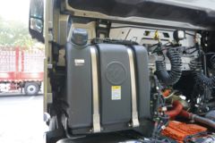 福田 欧曼银河 穿越版 680马力 6X4 AMT自动档牵引车(BJ4259Y6DHL-11)