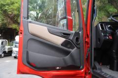 福田 欧曼GTL重卡 星翼版 360马力 6X2 8米AMT自动档仓栅式载货车(BJ5259CCYY6HPS-02)