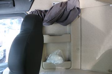 ���� ŷ��EST �ǻ԰� 580���� 6X4 LNG�Զ���ǣ����(BJ4259L6DLL-22)ͼƬ