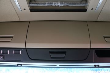 ���� ŷ��EST �ǻ԰� 580���� 6X4 LNG�Զ���ǣ����(BJ4259L6DLL-22)ͼƬ