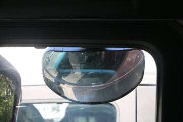 ���� ŷ��EST �ǻ԰� 580���� 6X4 LNG�Զ���ǣ����(BJ4259L6DLL-22)ͼƬ