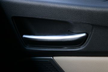 ���� ŷ��EST �ǻ԰� 580���� 6X4 LNG�Զ���ǣ����(BJ4259L6DLL-22)ͼƬ