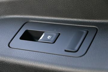 ���� ŷ��EST �ǻ԰� 580���� 6X4 LNG�Զ���ǣ����(BJ4259L6DLL-22)ͼƬ