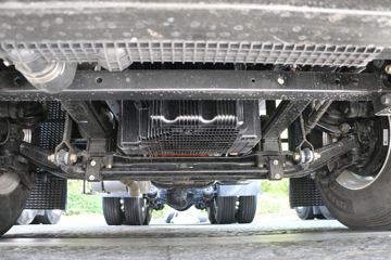  ŷEST ǻ԰ 580 6X4 LNGԶǣ(BJ4259L6DLL-22)ͼƬ