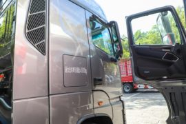 欧曼EST星辉版&nbsp;牵引车外观                                                图片