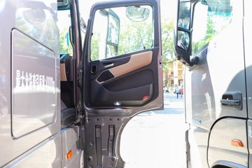 ���� ŷ��EST �ǻ԰� ������ 620���� 6X4 AMT�Զ���ǣ����(BJ4259Y6DHL-13)ͼƬ