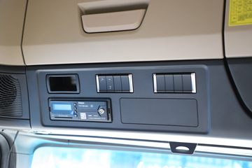 ���� ŷ��EST �ǻ԰� ������ 620���� 6X4 AMT�Զ���ǣ����(BJ4259Y6DHL-13)ͼƬ