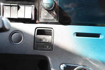 ���� ŷ��EST �ǻ԰� ������ 620���� 6X4 AMT�Զ���ǣ����(BJ4259Y6DHL-13)ͼƬ