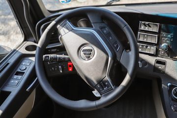 ���� ŷ��EST �ǻ԰� ������ 620���� 6X4 AMT�Զ���ǣ����(BJ4259Y6DHL-13)ͼƬ